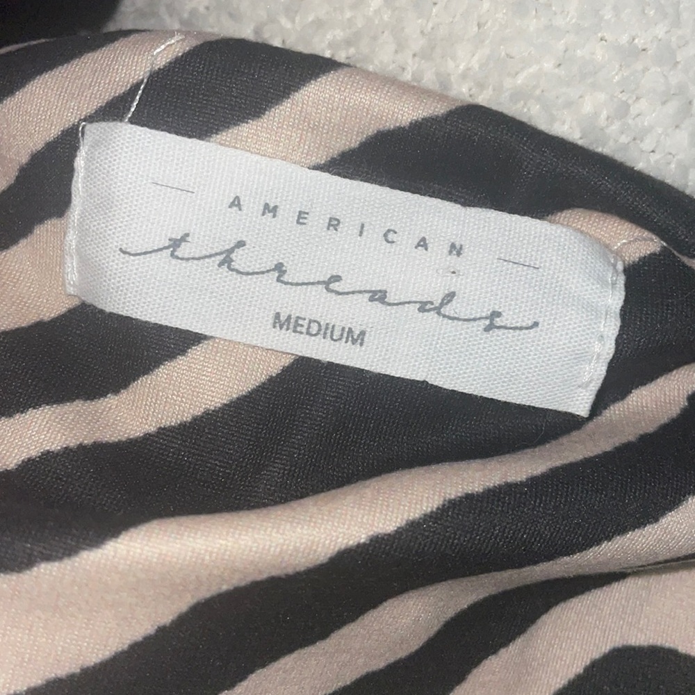 American Threads top - Picture 2 of 2